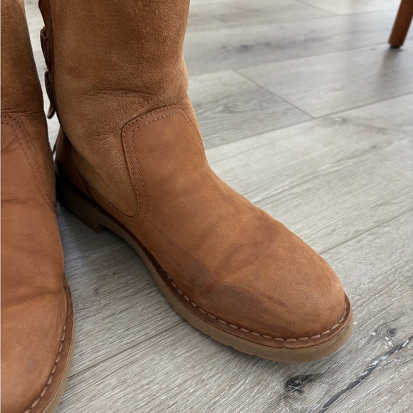 UGG Naiyah Lace-Back Genuine Leather Suede Shearling Boot Women’s - Picture 7 of 11